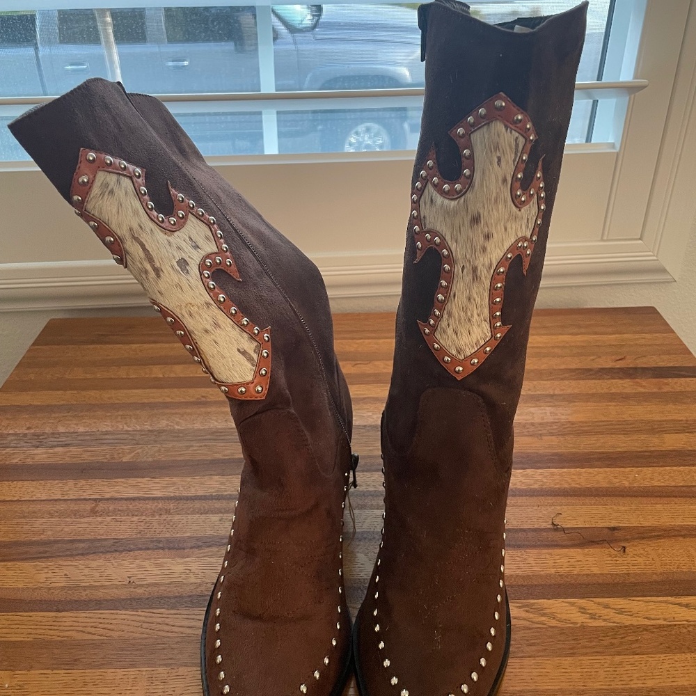 Dress cowboy boots